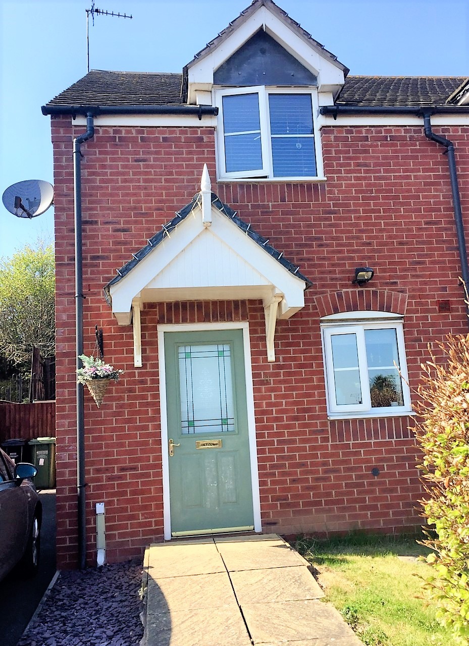 Modern Two Bed Semi Detached House to Rent in Village Location in