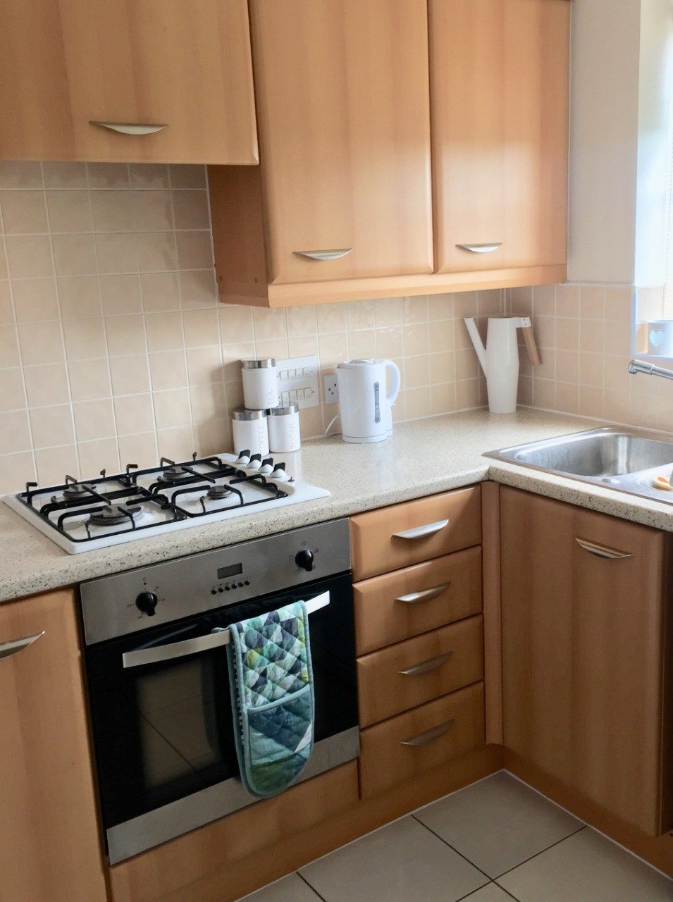 Modern Two Bed Semi Detached House to Rent in Village Location in