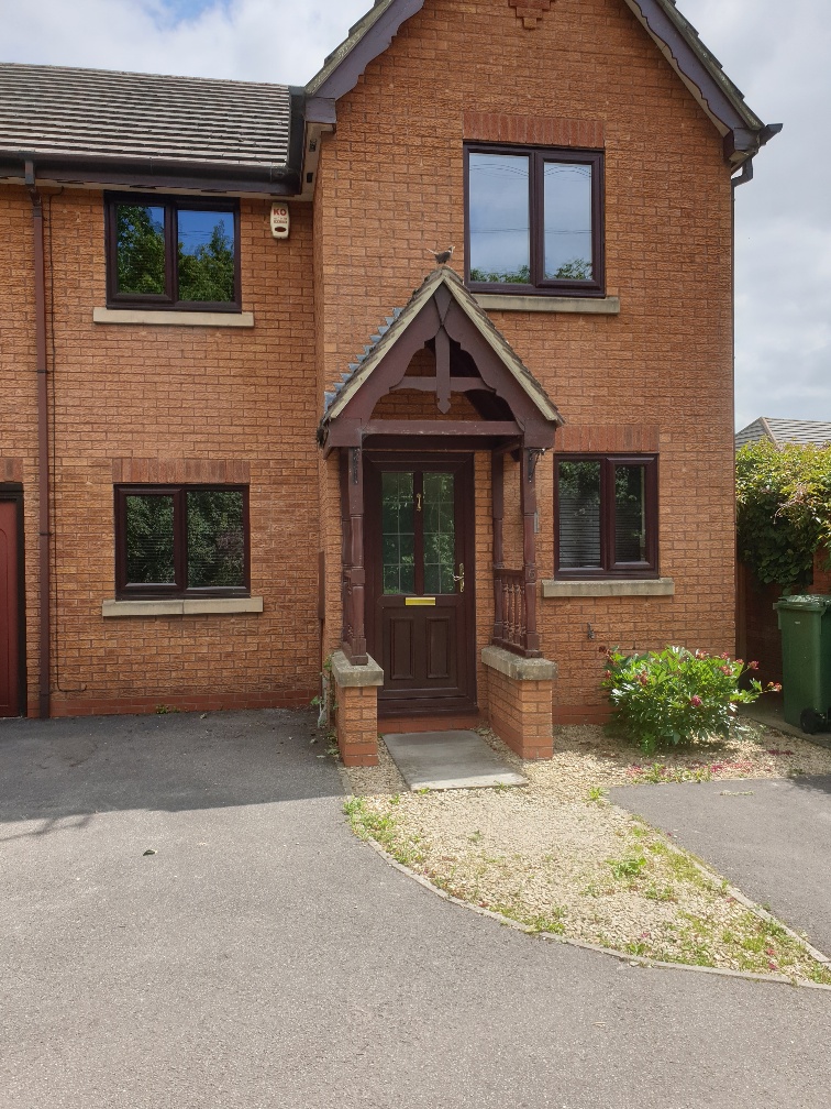 3 Bedroom House to let in Weavers Close, Chippenham The Online