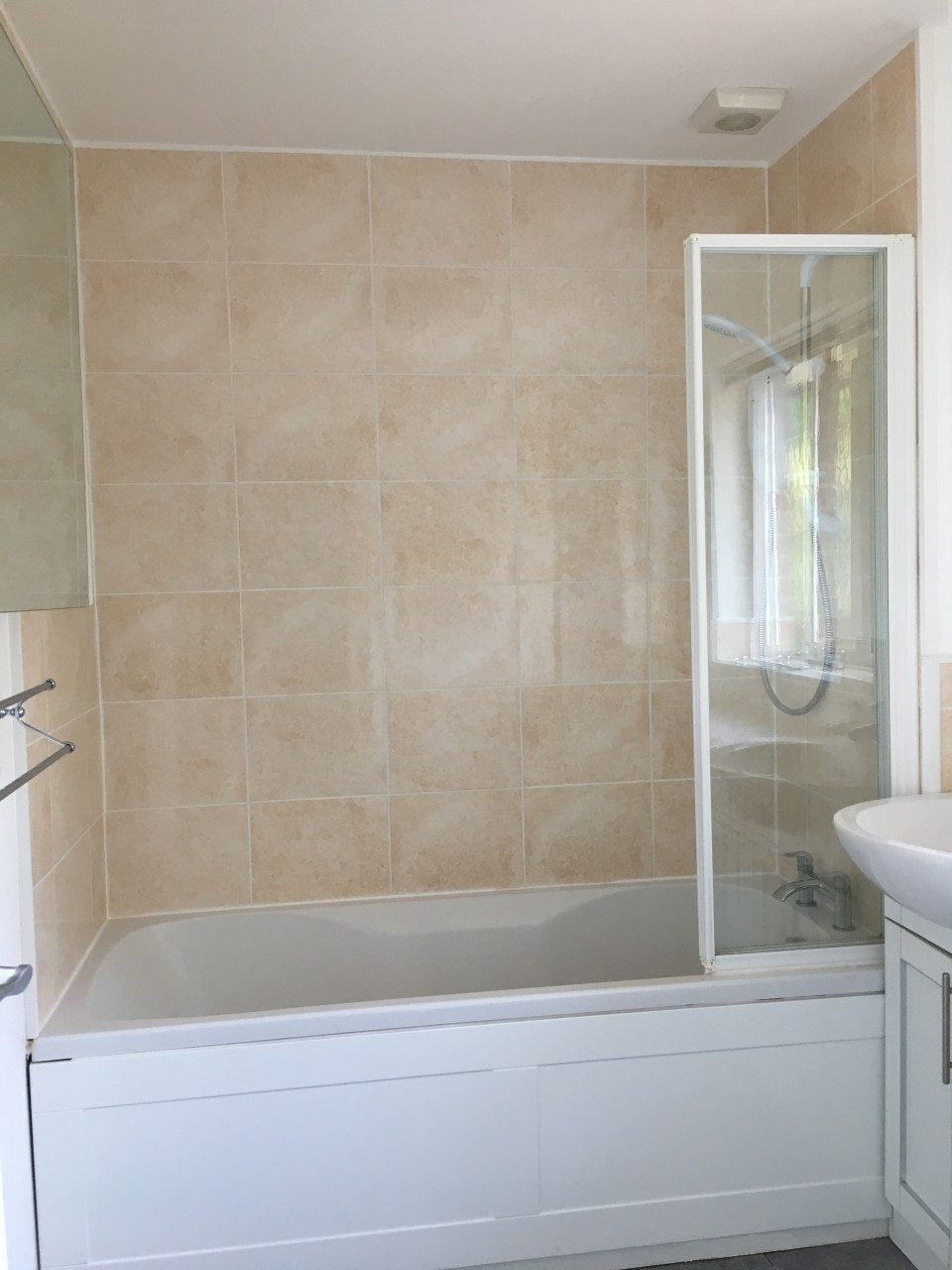 Recently Refurbished Two Bed Terraced House to Rent in Waltham Abbey