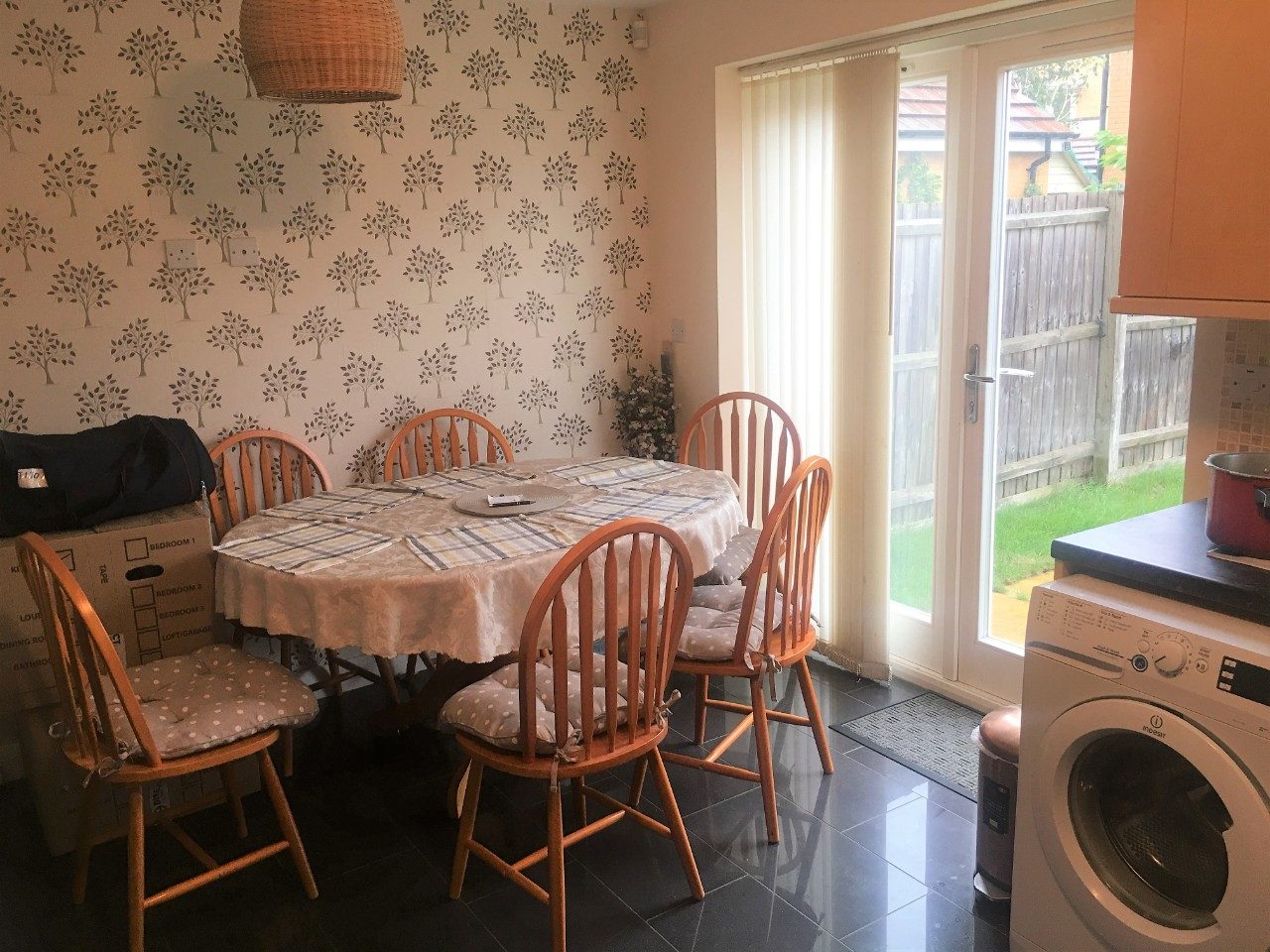 3 Bedroom Semidetached town house to let in Oxley Park, Milton Keynes