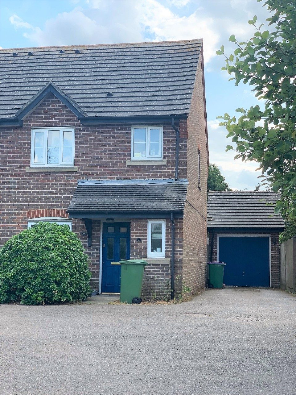 Three Bedroom Semi Detached House to Let in Hawkinge The Online Letting Agents Ltd
