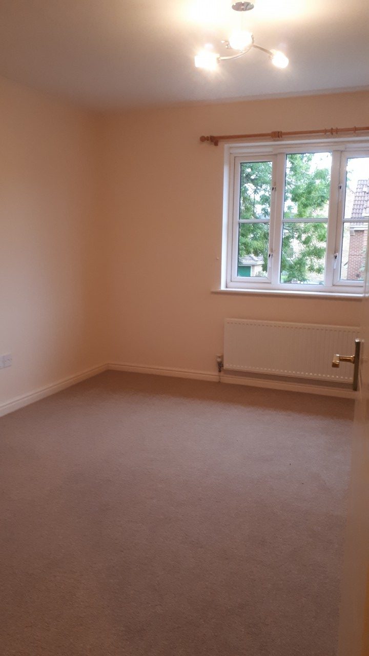Terraced House with Garage for Rent in Ely The Online Letting Agents Ltd