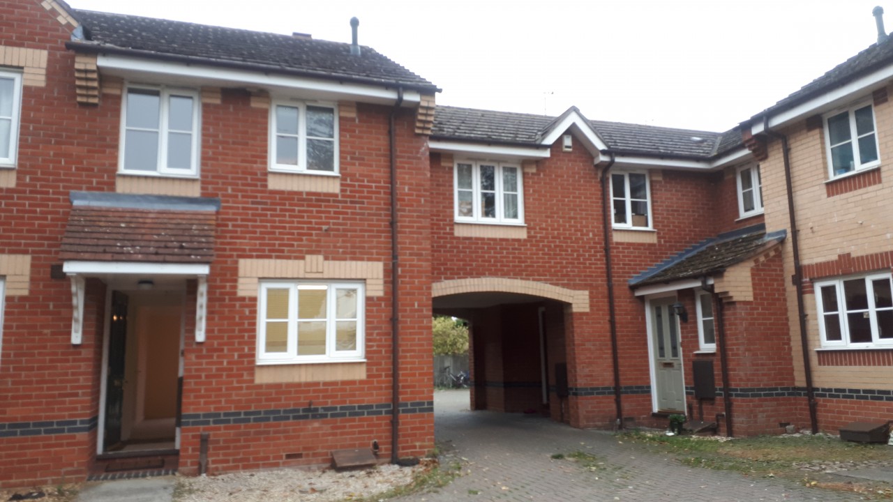 Terraced House with Garage for Rent in Ely The Online Letting Agents Ltd