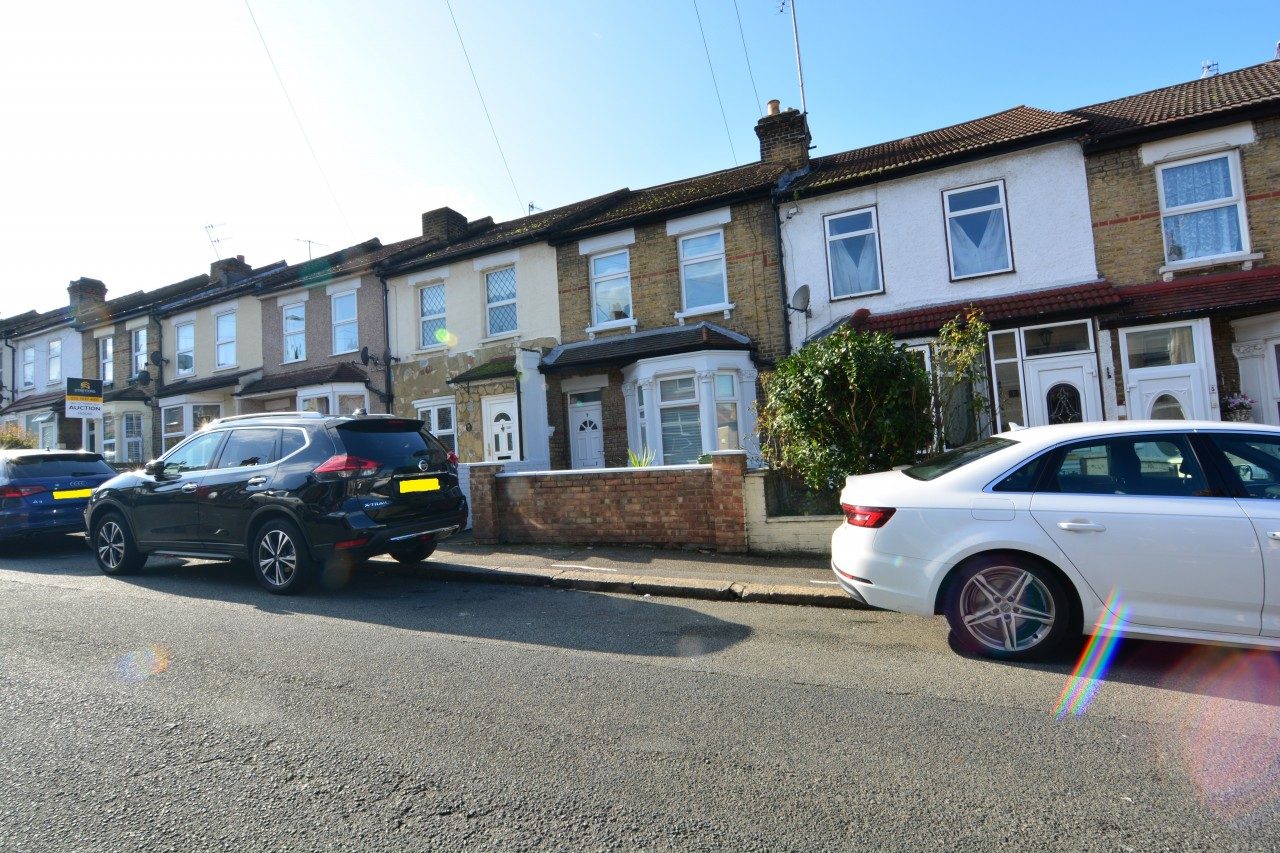 Refurbished and Very Spacious Three Bedroom House for Rent in Belvedere