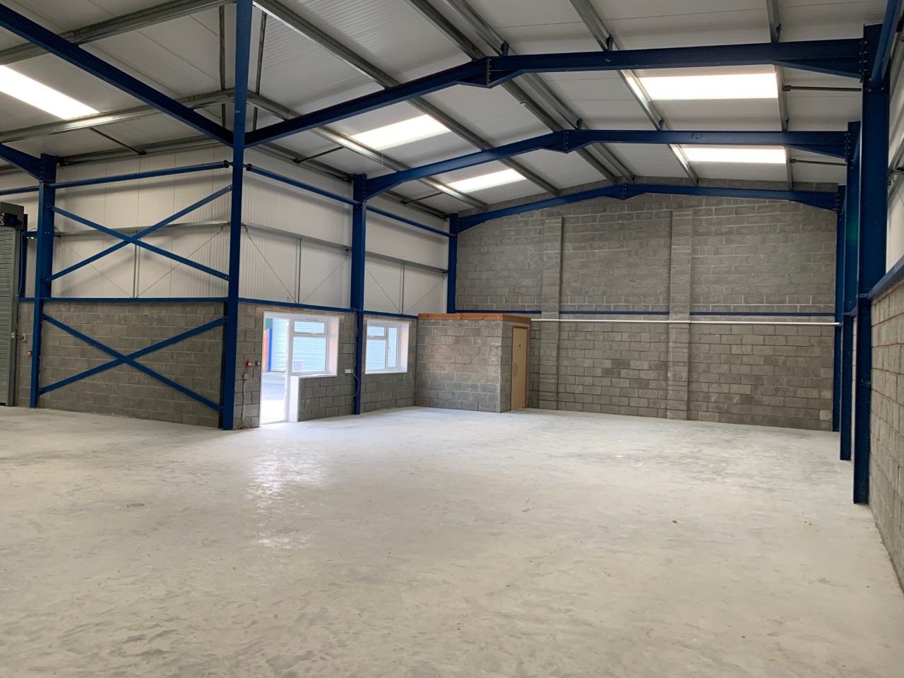 Commercial Unit to Rent on Pathfields Business Park in South Molton