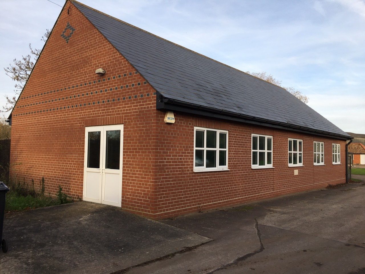 OFFICE / LIGHT INDUSTRIAL UNIT to let in Great Bromley, Essex The