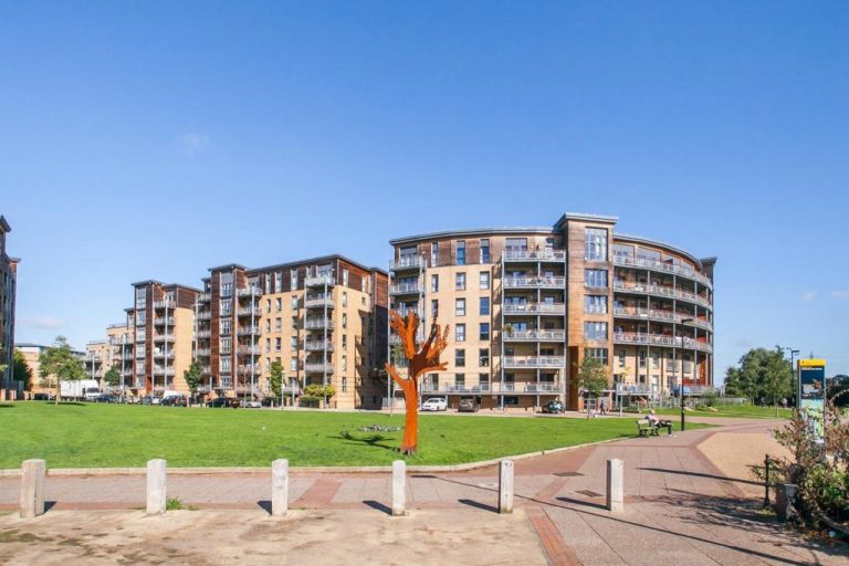 3 Bedroom Flat to Rent in Clapton The Online Letting Agents Ltd