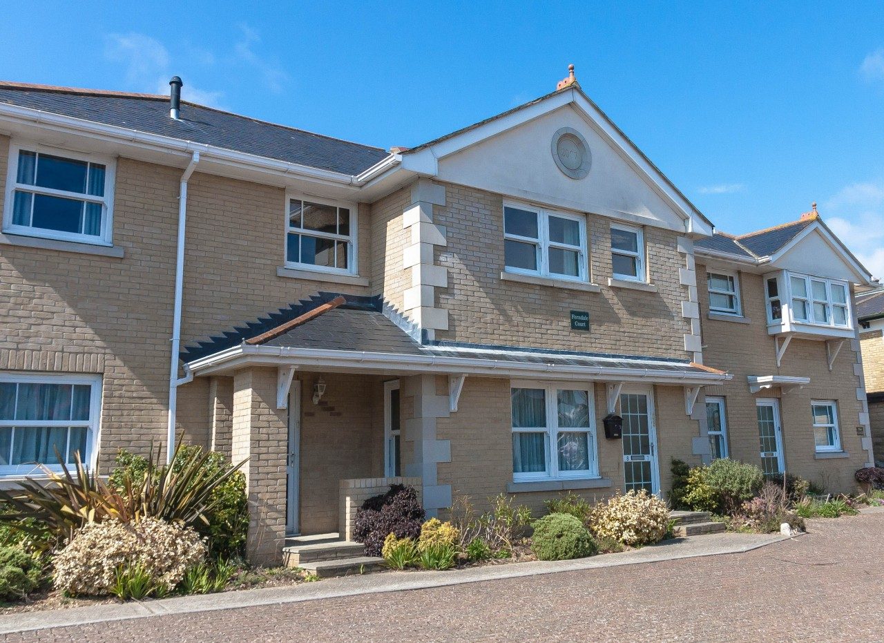 2 Bedroom modern apartment to rent in Sandown The Online Letting Agents Ltd