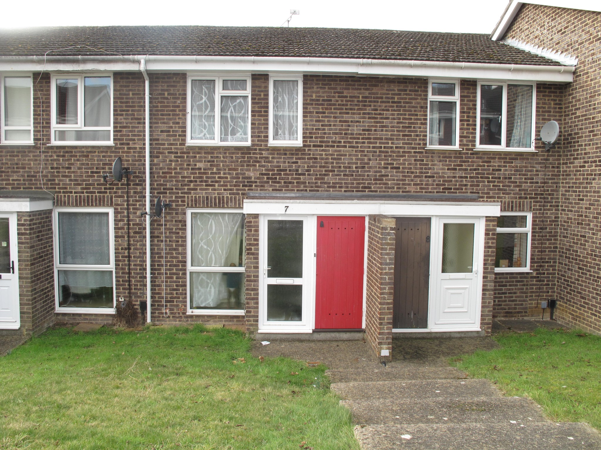 2 Bedroom House to Let in Popular Ford's Farm Calcot - The Online ...