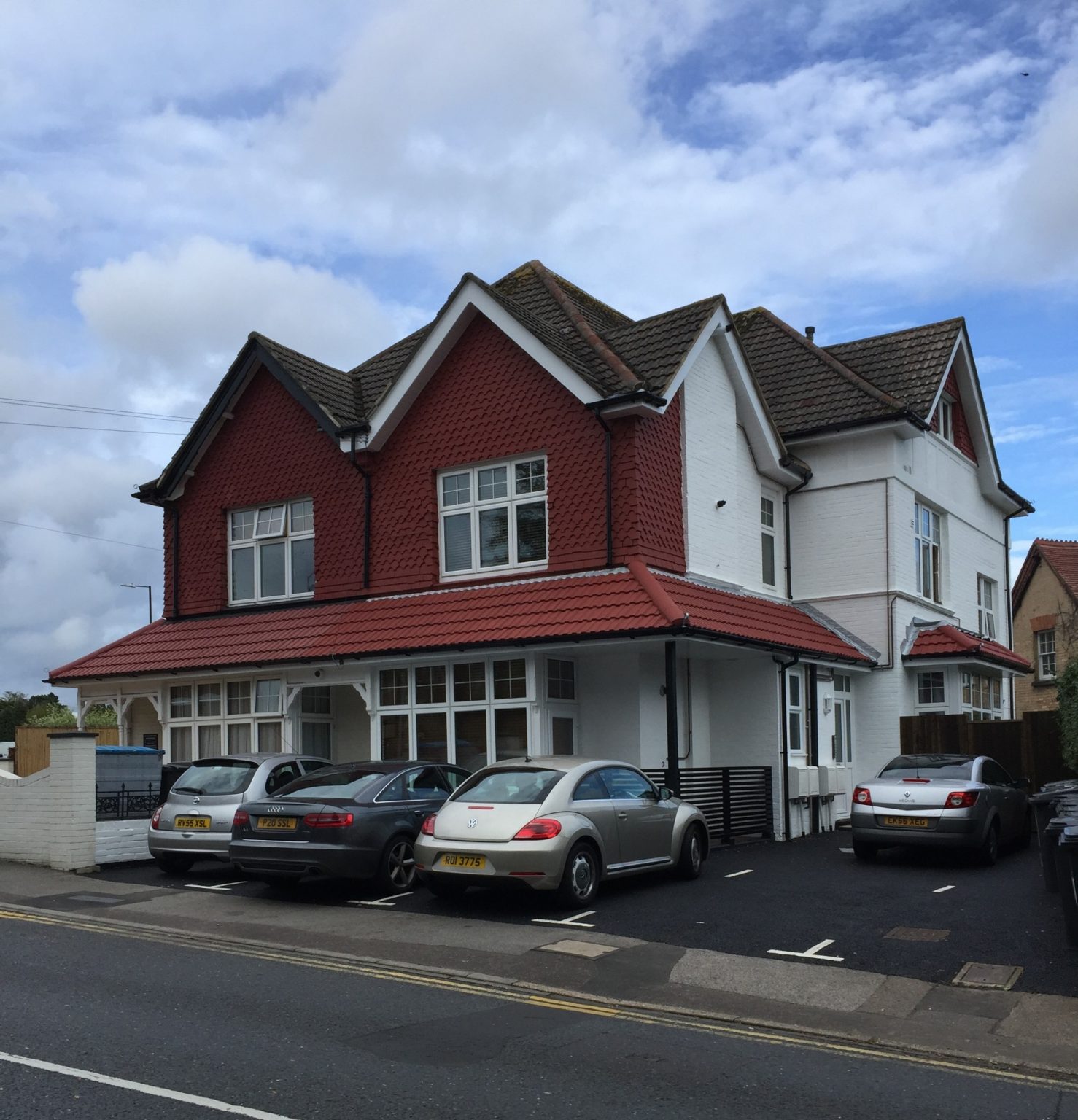 Studio Flat to let in Stanmore Court, Westbourne The Online Letting Agents Ltd