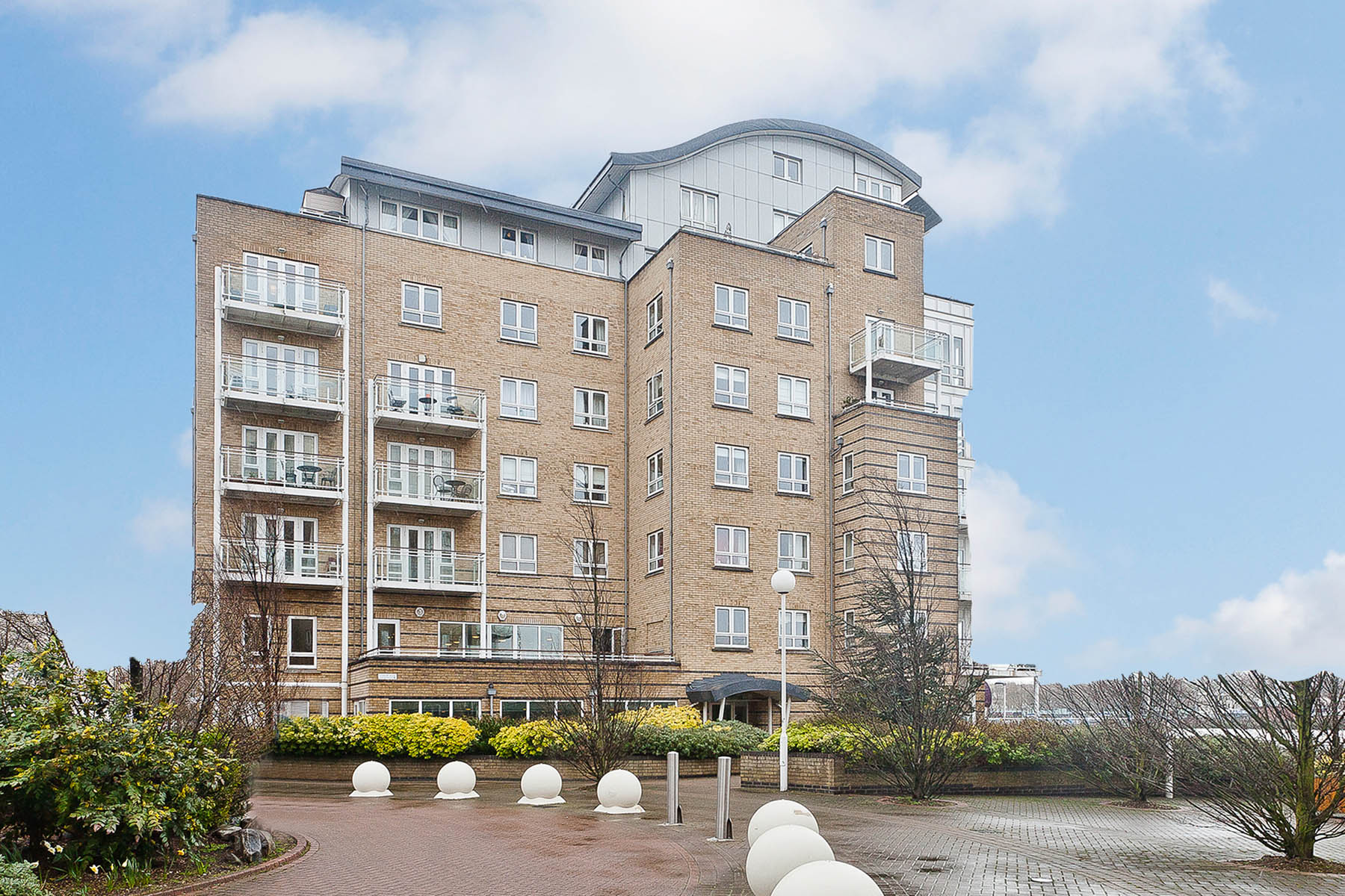 Subpenthouse riverside apartment to let in St. Davids Square, London E14 The Online Letting
