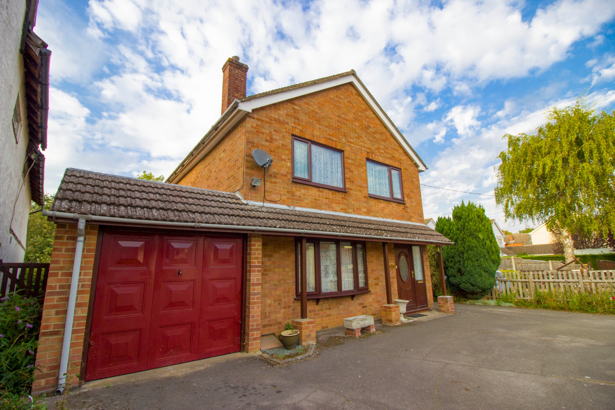 Spacious 3 bedroom house in the pretty village of Castle Hedingham