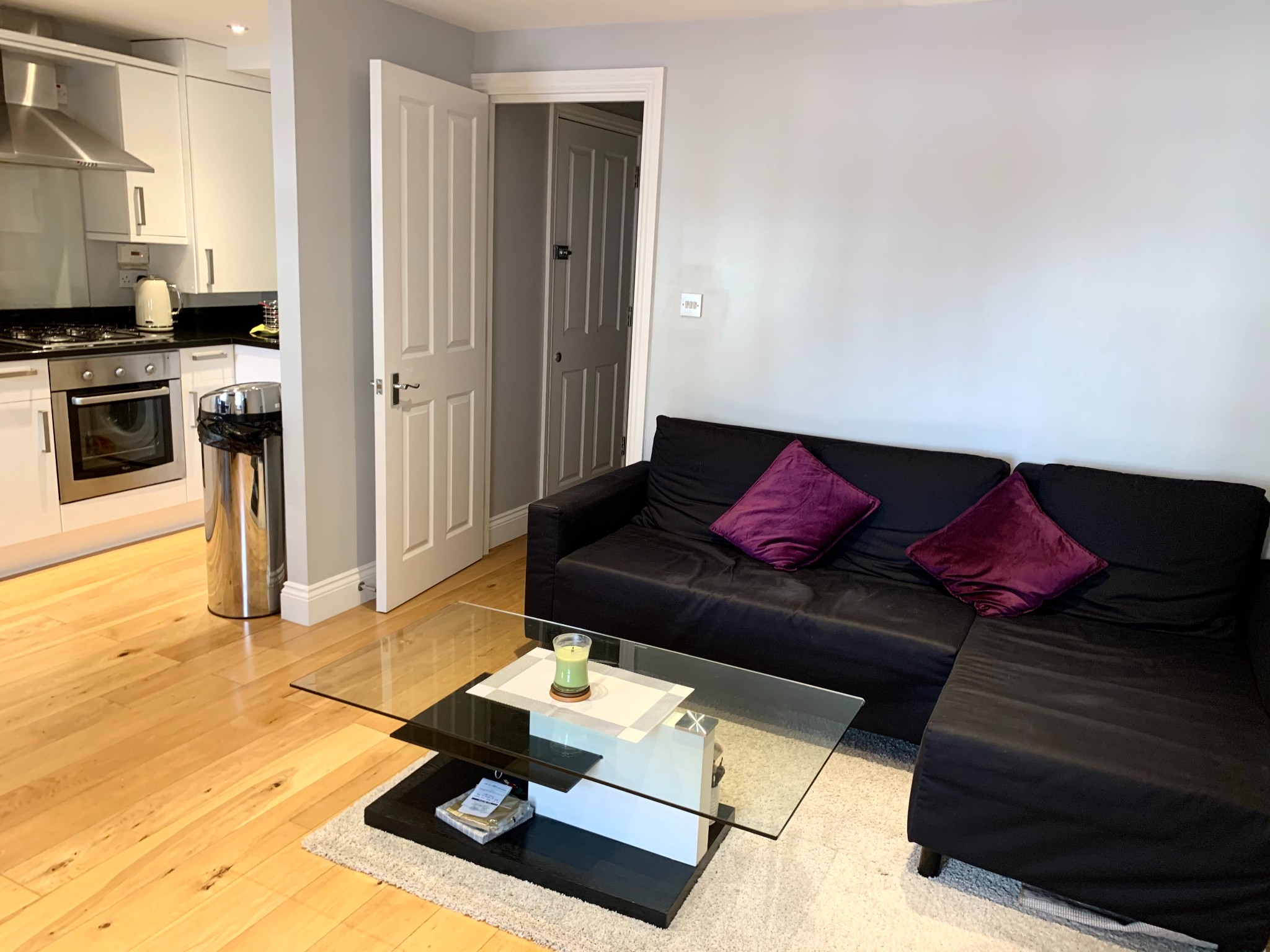 Two bedroom flat to let in Fulham Road The Online Letting Agents Ltd