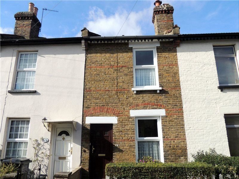 Two Bedroom House to Let in Warren Road, Croydon The Online Letting