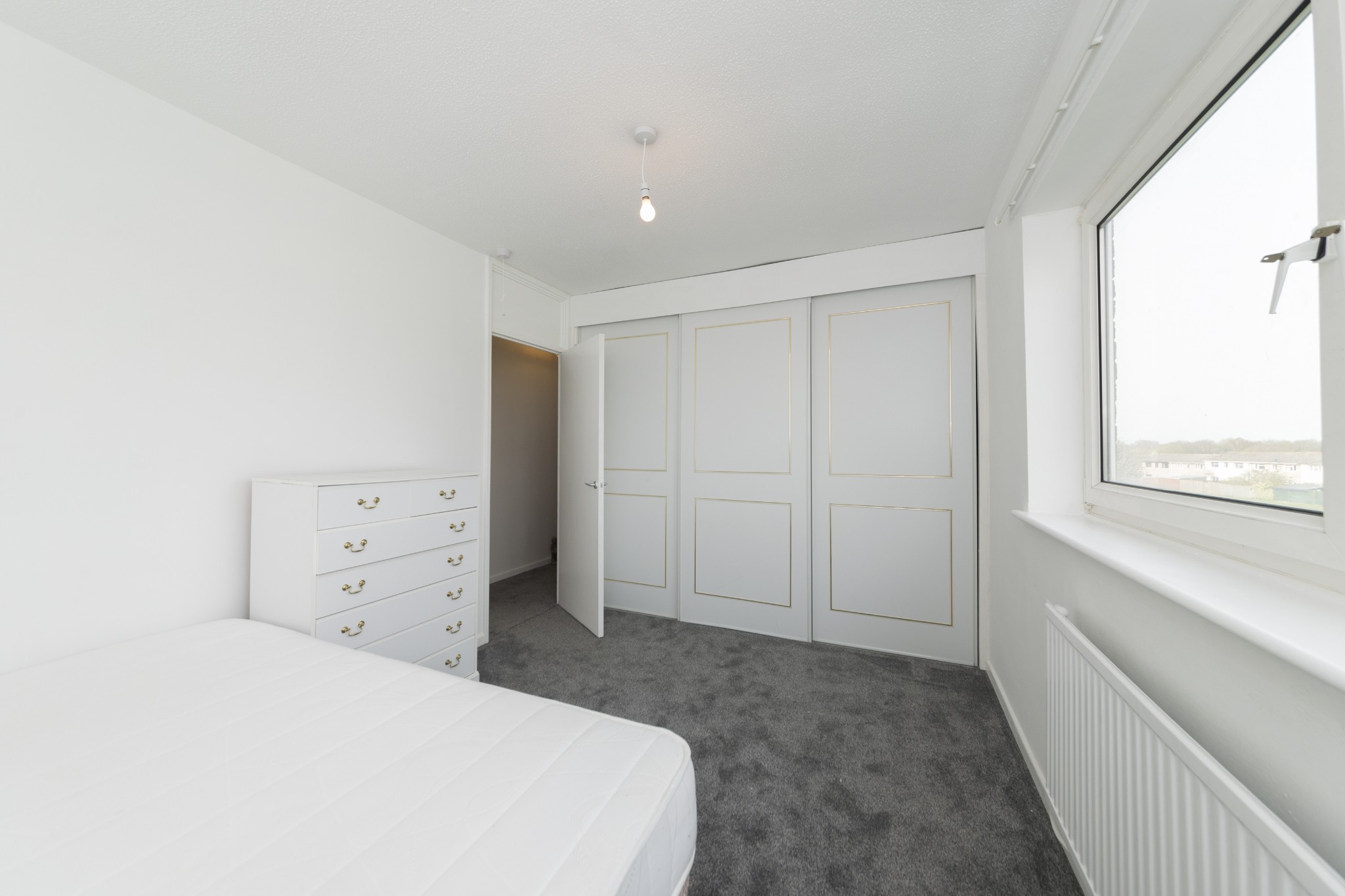 Large Two Bedroom Second Floor Flat to Let in Bracknell The Online Letting Agents Ltd