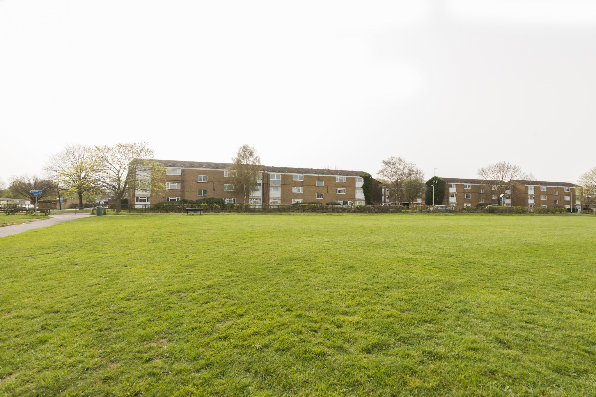 Large Two Bedroom Second Floor Flat to Let in Bracknell The Online
