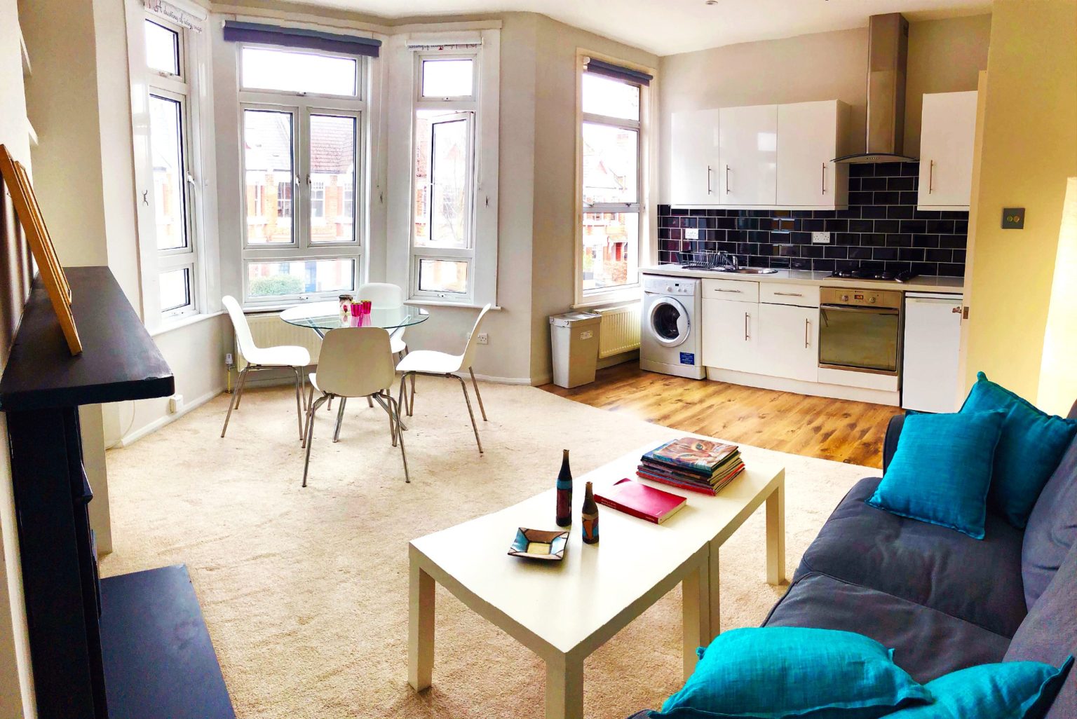 Bright Two Bedroom Flat to Rent in Queens Park The Online Letting