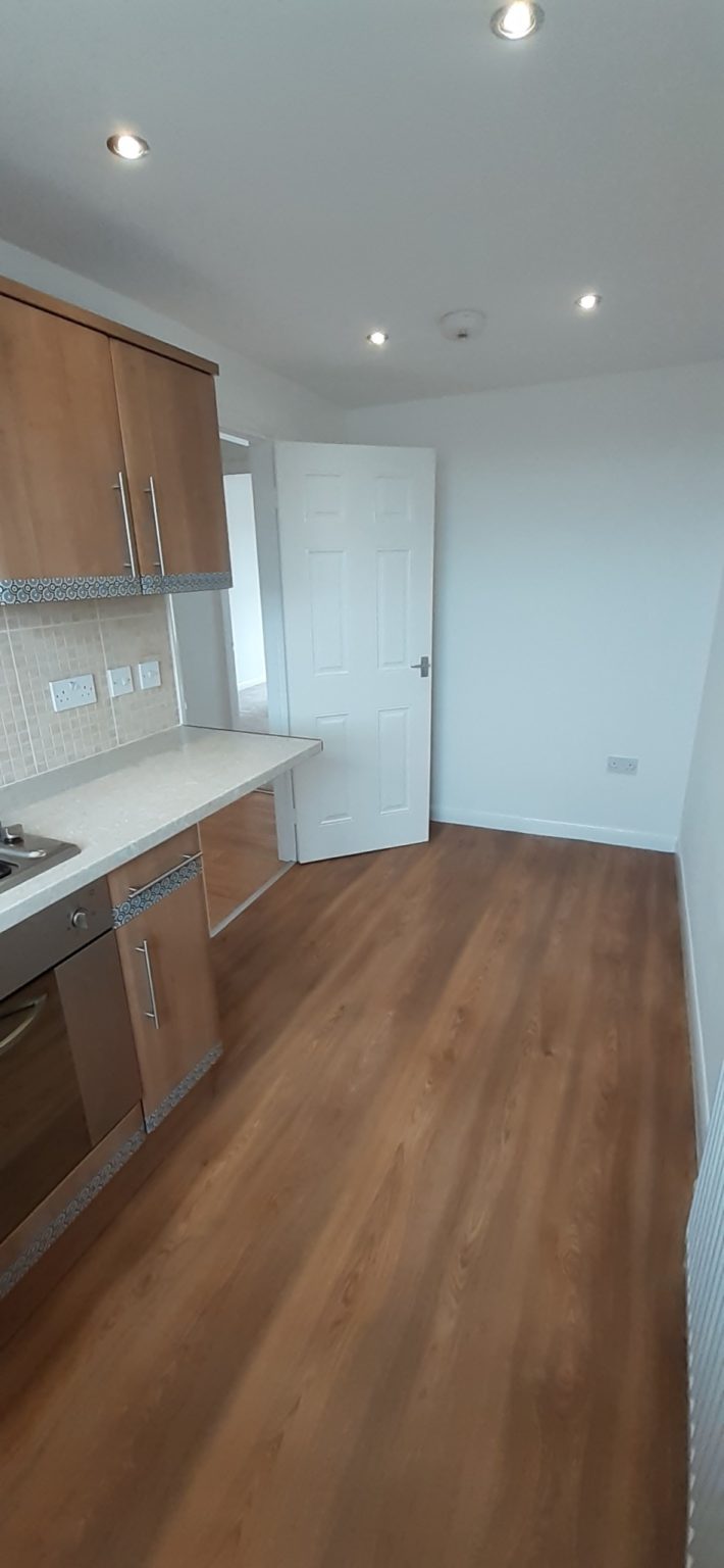 Spacious studio flat to let in Ramsgate Great Location! The Online