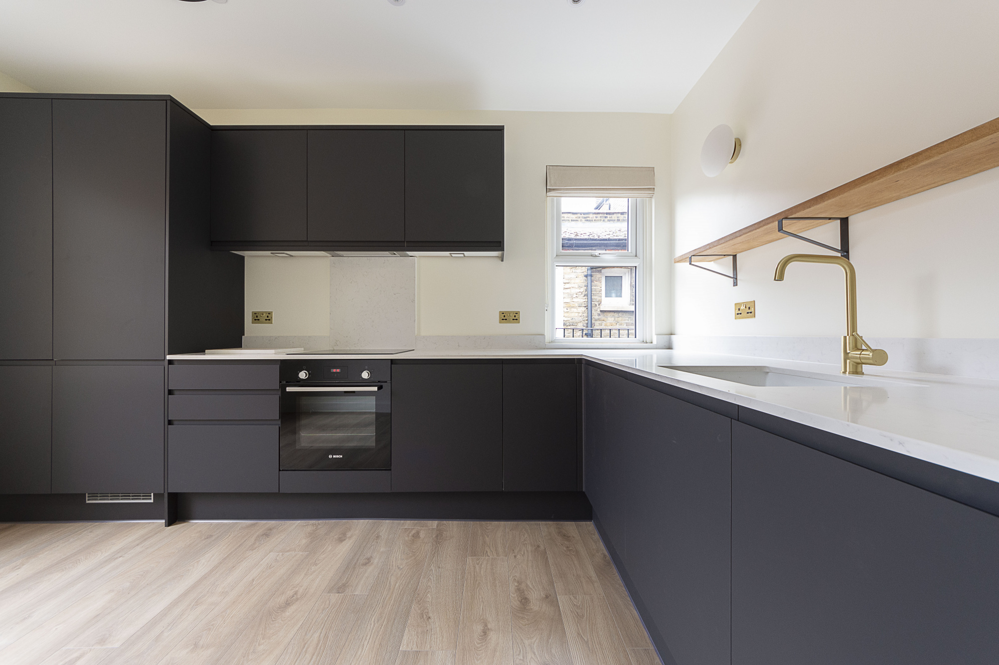 Stunning, completely renovated 3 double bed, 2 bathroom apartment to