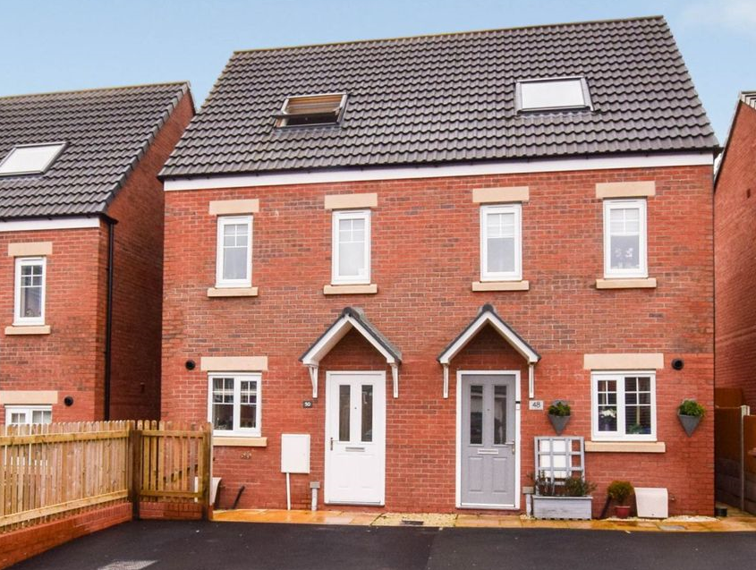 Modern Home in Desirable Location within Walking Distance of Royal