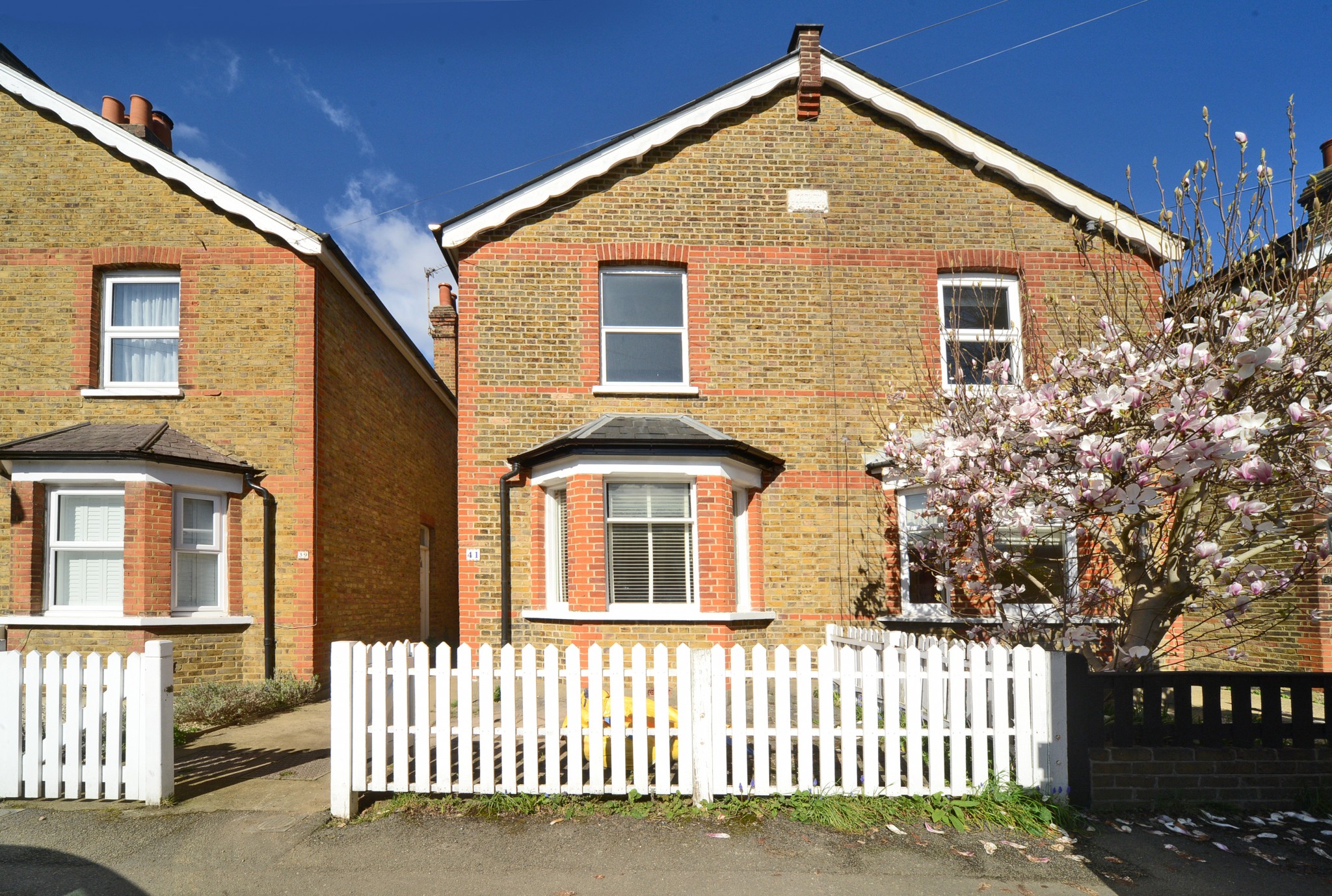 Charming 2 bed Cottage, Surbiton The Online Letting Agents Ltd