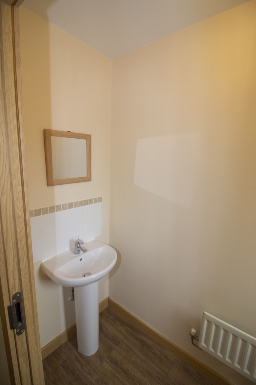 Modern 2 bedroom property to let in Sible Hedingham The Online Letting Agents Ltd