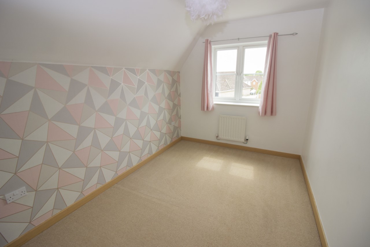 Modern 2 bedroom property to let in Sible Hedingham The Online Letting Agents Ltd
