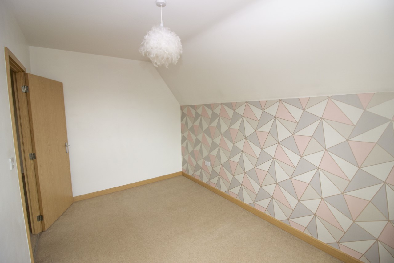 Modern 2 bedroom property to let in Sible Hedingham The Online