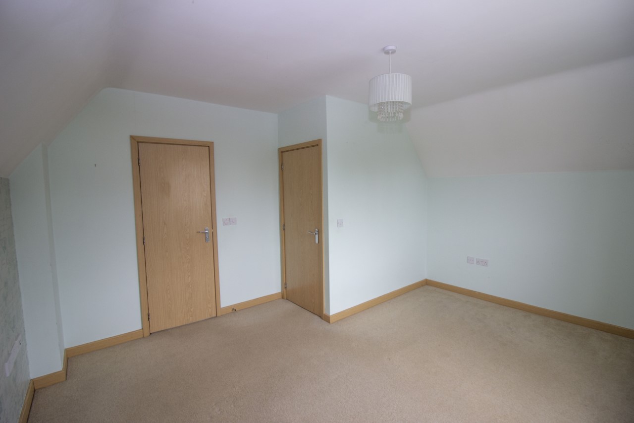 Modern 2 bedroom property to let in Sible Hedingham The Online Letting Agents Ltd
