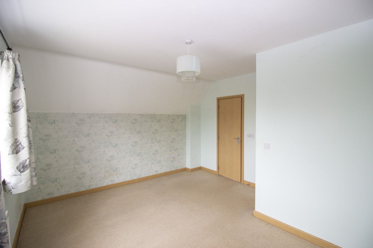 Modern 2 bedroom property to let in Sible Hedingham The Online Letting Agents Ltd