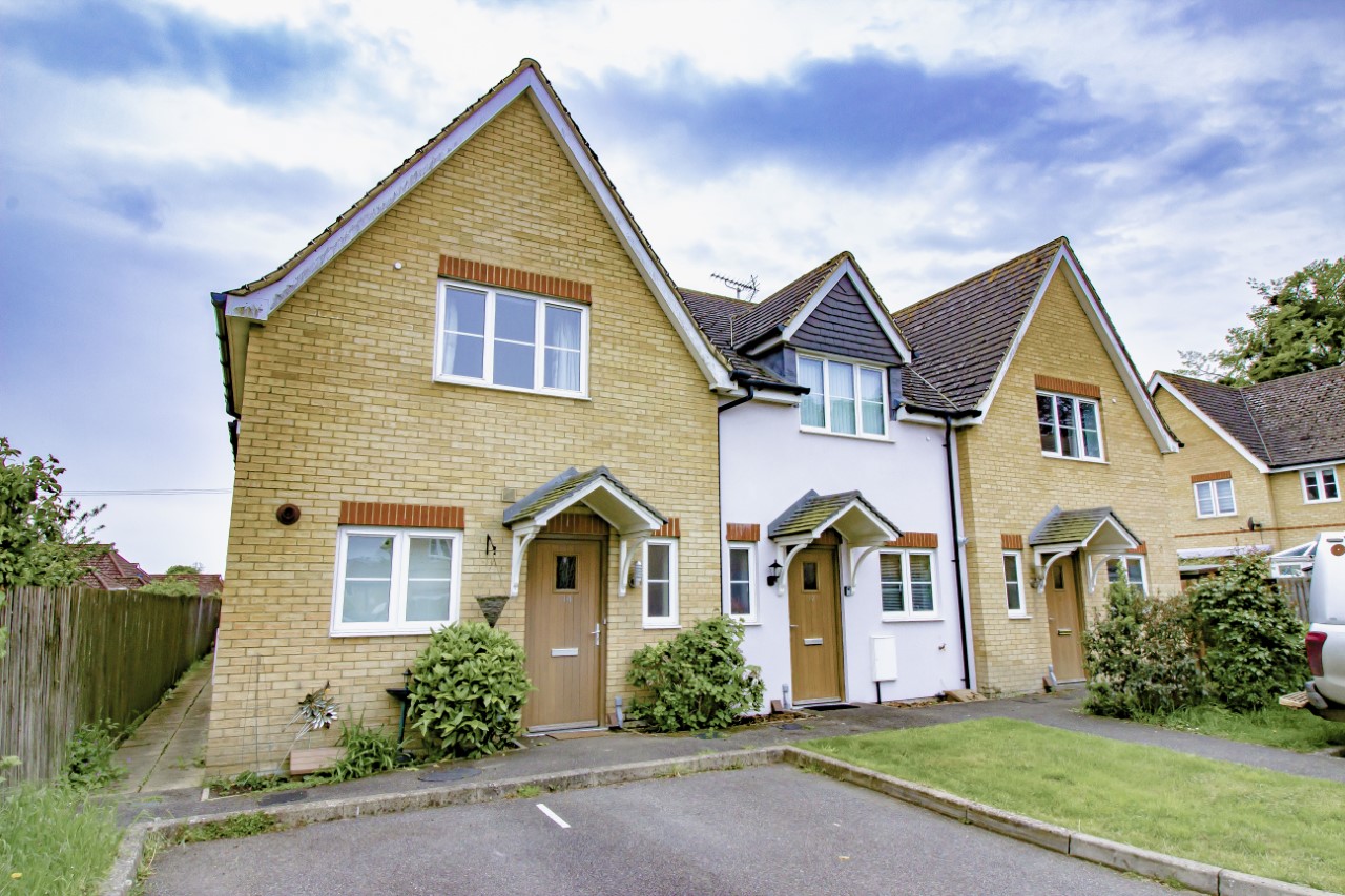 Modern 2 bedroom property to let in Sible Hedingham The Online Letting Agents Ltd