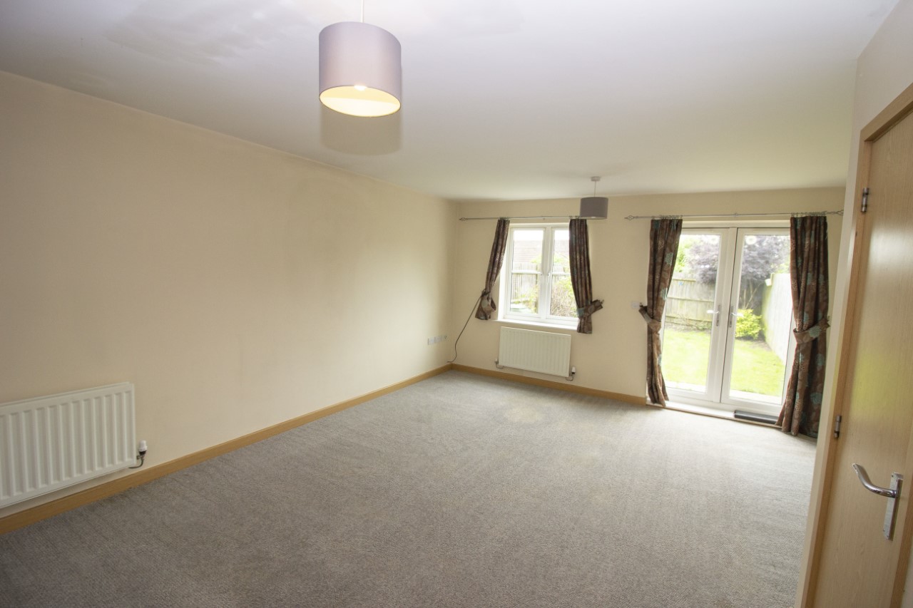 Modern 2 bedroom property to let in Sible Hedingham The Online Letting Agents Ltd