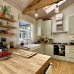 Exceptional 95SQM Maisonette - Private Garden & Loft Suite, London SE13