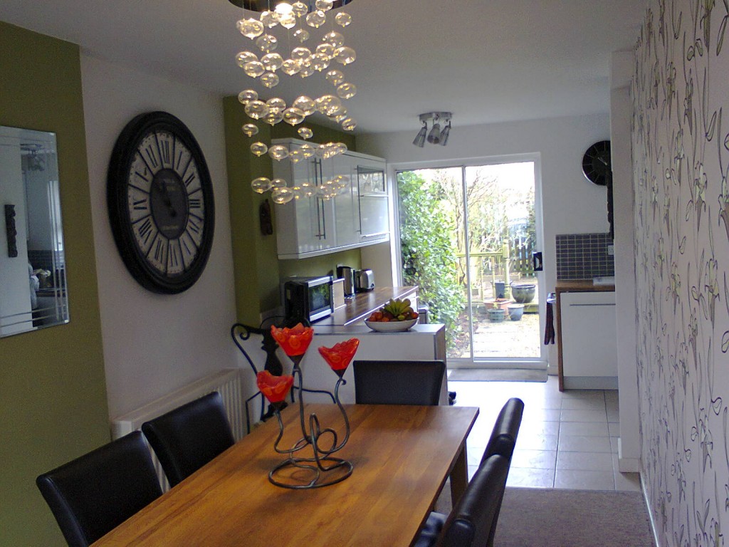 Beautifully Presented 3 Bedroomed House to let in Clitheroe The